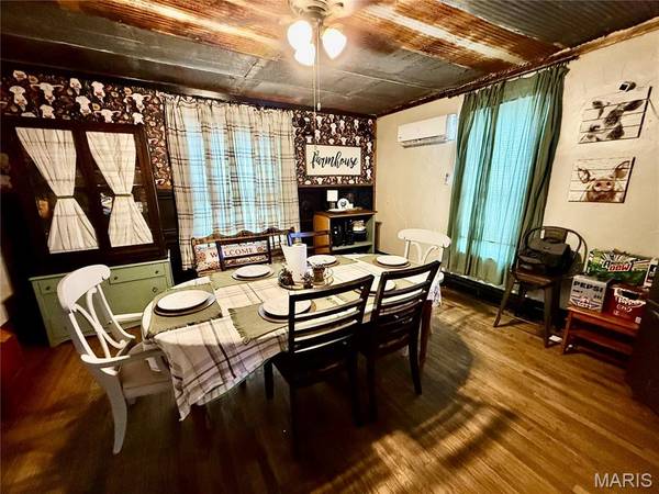 707 Buford Blvd, Fredericktown, MO 63645