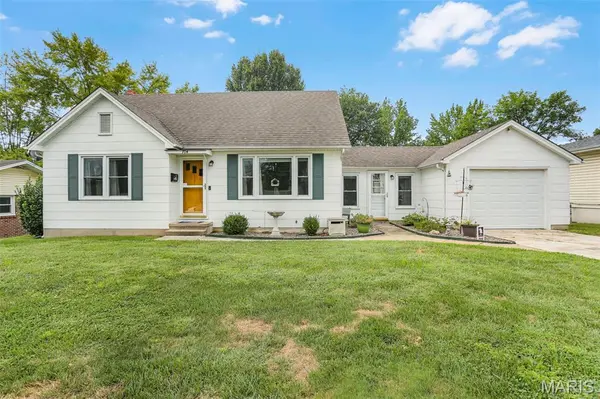 704 W 9th ST, Washington, MO 63090