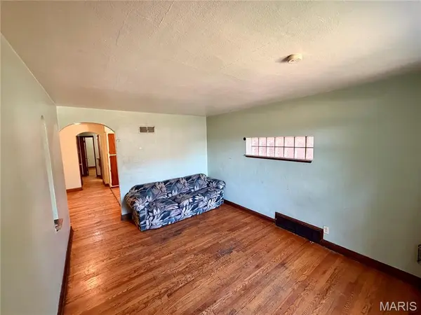 4928 Winona AVE, St Louis, MO 63109