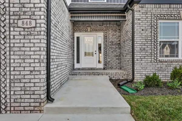 848 Burley Barn Rd, Clarksville, TN 37042