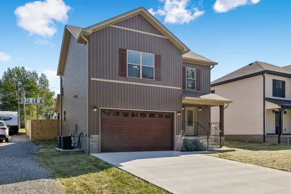 2611 Old Greenbrier Pike, Greenbrier, TN 37073