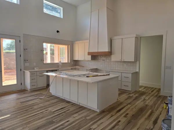 110 Marseille DR, Simpsonville, SC 29680