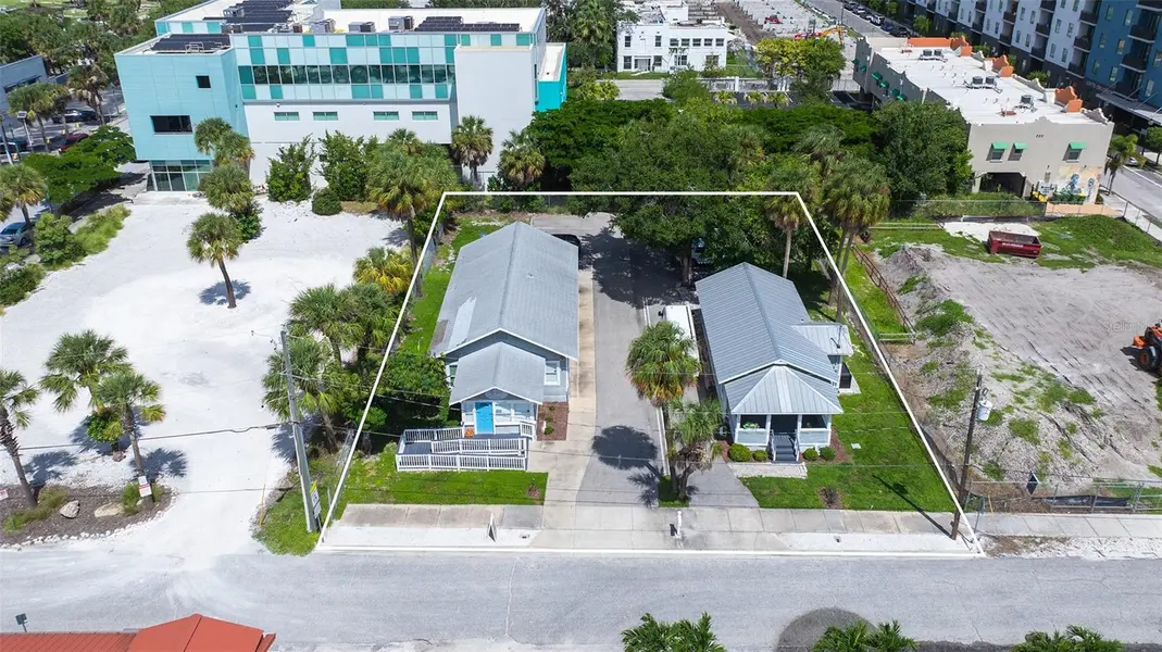 1419 & 1427 7TH ST, Sarasota, FL 34236