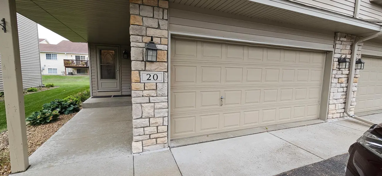 1 Lilac LN #20, Farmington, MN 55024