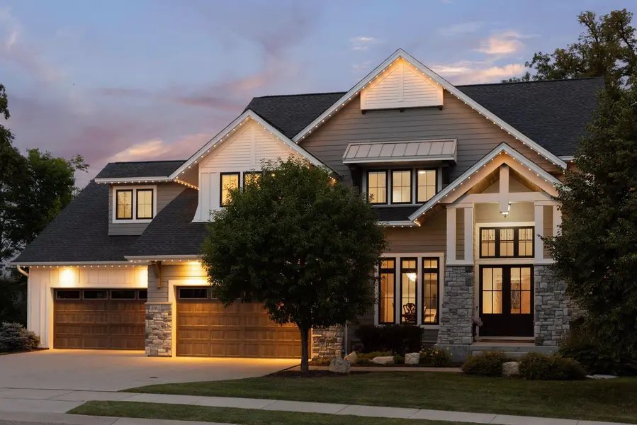 736 Woodland Hill CT, Medina, MN 55340