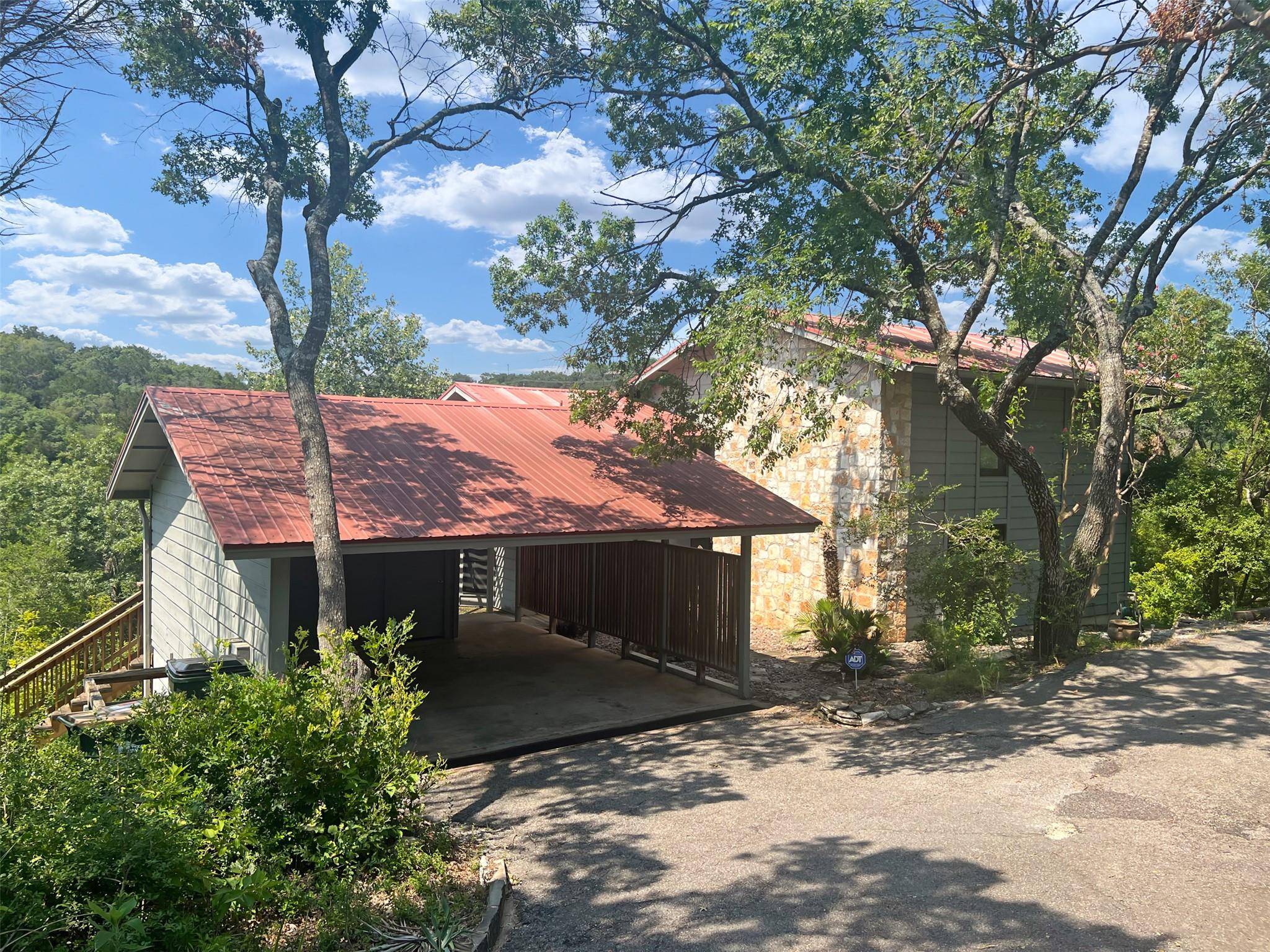 970 Live Oak CIR, West Lake Hills, TX 78746