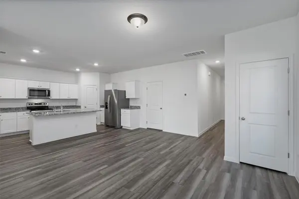 112 Pronghorn ST, Hutto, TX 78634