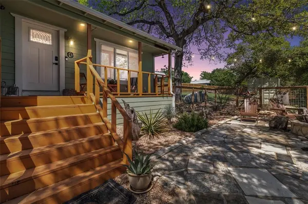 1403 Minnie DR, Austin, TX 78732