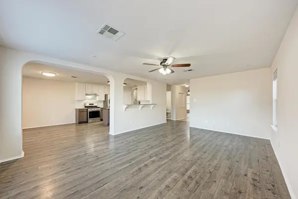 1312 Knippa CV, Hutto, TX 78634