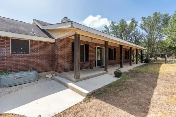 519 Eden Ranch DR, Canyon Lake, TX 78133