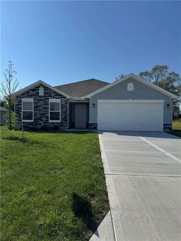 37633 W 209th ST, Edgerton, KS 66021