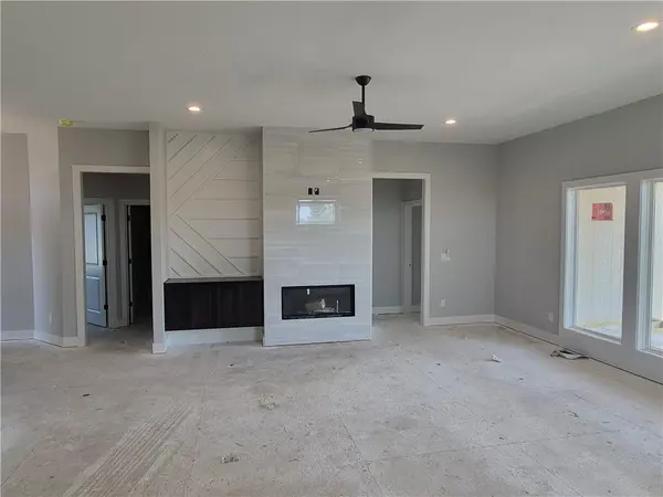 4525 145th CT, Basehor, KS 66007