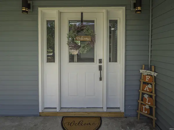 402 S Second ST, Boonville, IN 47601