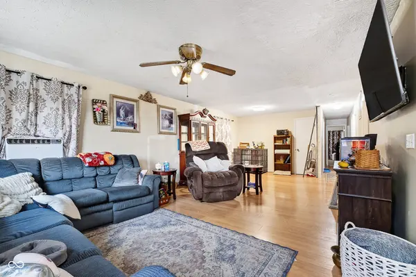 204 E Franklin AVE E, Arcadia, IN 46030