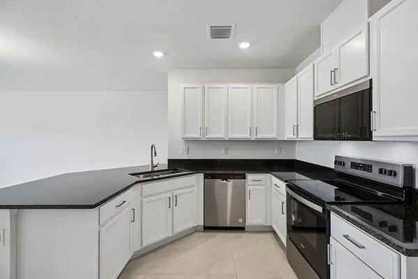 382 SEQUOIA DR, Lake Wales, FL 33859