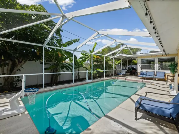 108 24TH ST, Belleair Beach, FL 33786