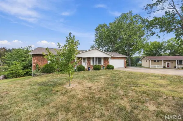 12642 Tall Pine DR, Ste Genevieve, MO 63670