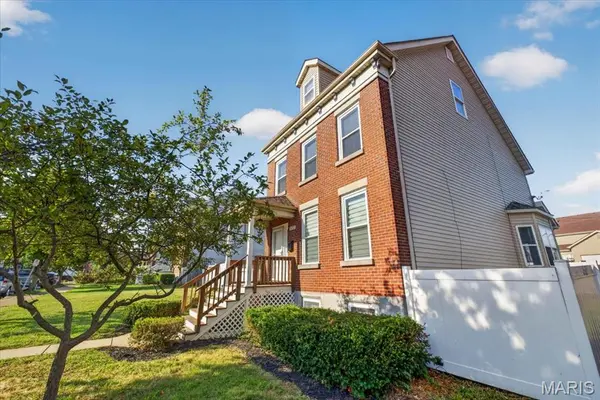 3717 Tennessee AVE, St Louis, MO 63118