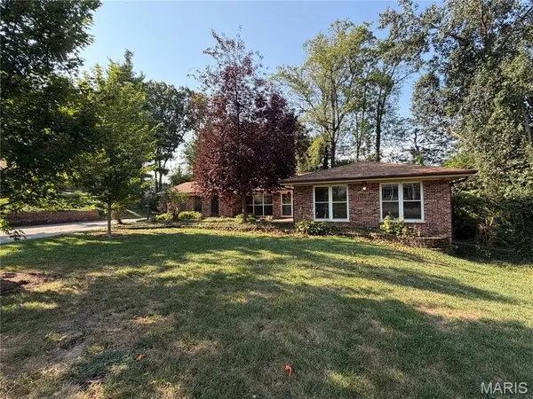 4854 Valley Crest DR, Unincorporated, MO 63128