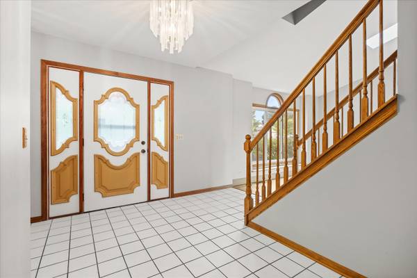 1125 Darin DR, Lockport, IL 60441