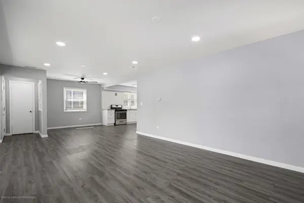 353 W 15th PL, Chicago Heights, IL 60411