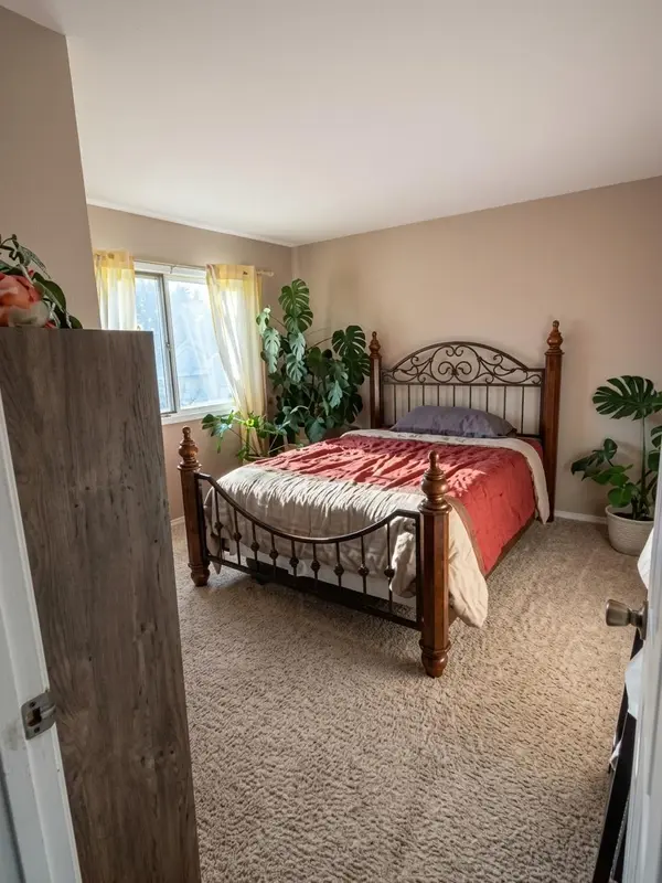 12257 Drake ST NW, Coon Rapids, MN 55448