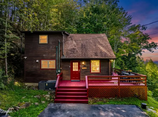 2201 Hideaway Way, Sevierville, TN 37876