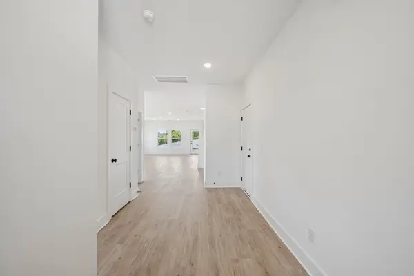 3204 Gravity Dr, Columbia, TN 38401