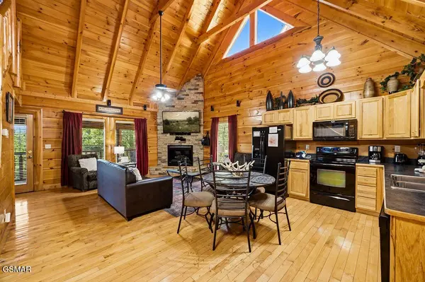 2040 Cougar Crossing Way #SUGARSHACK, Sevierville, TN 37862