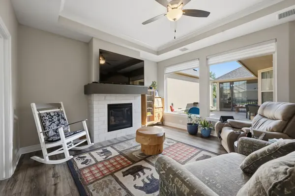931 E Clearlake, Derby, KS 67037