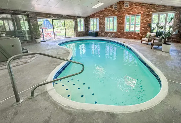 8420 Interlochen DR, Nixa, MO 65714