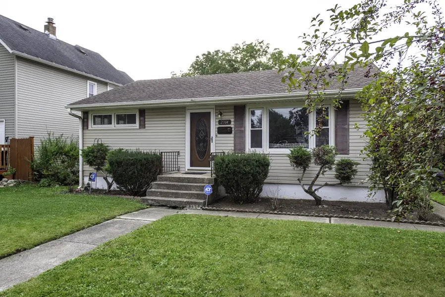 2314 Gideon AVE, Zion, IL 60099