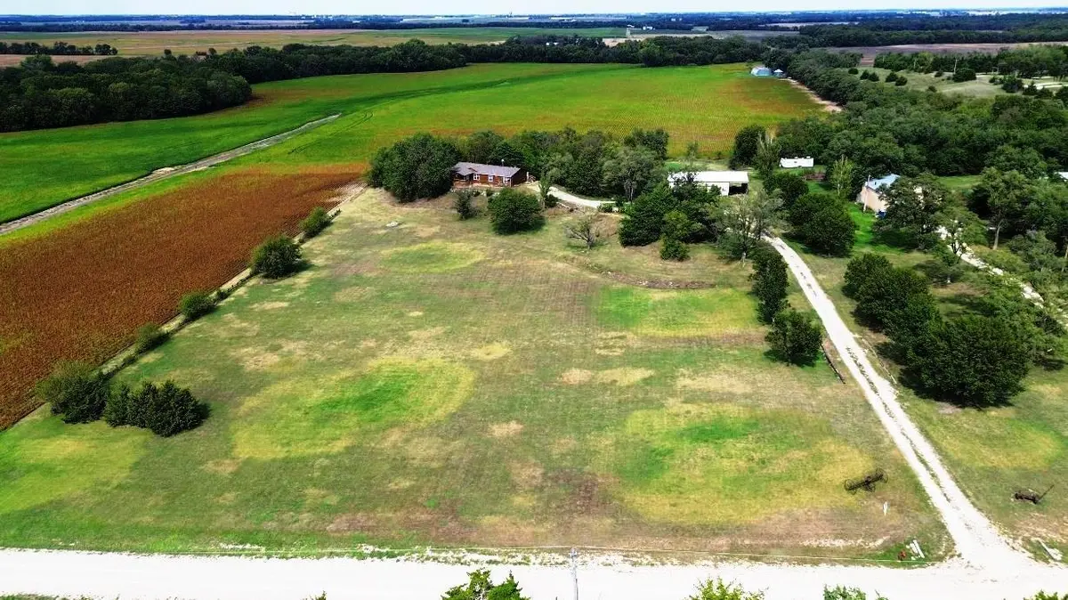 1188 150th, Hillsboro, KS 67063