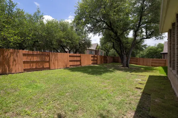 117 Barton Run DR, Georgetown, TX 78628