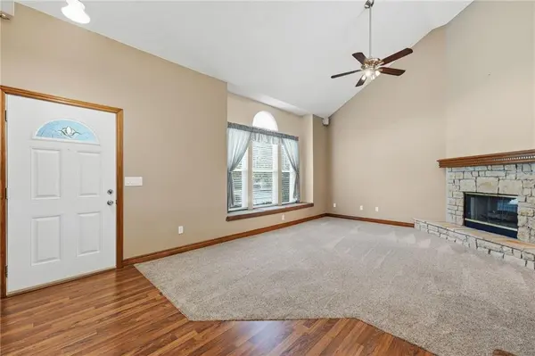 15639 Conser ST, Overland Park, KS 66223