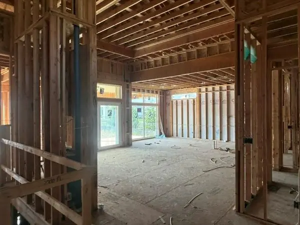 17308 Oakshire ST, Overland Park, KS 66221