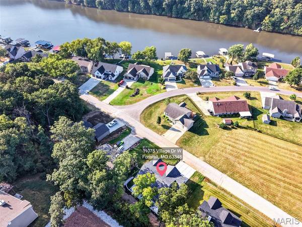 11075 Village DR, Foristell, MO 63348