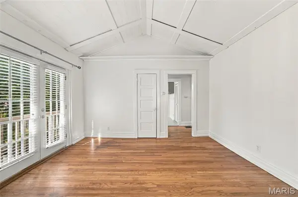 99 Sandau AVE, Webster Groves, MO 63119