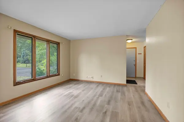 7741 Heritage RD, Eden Prairie, MN 55346