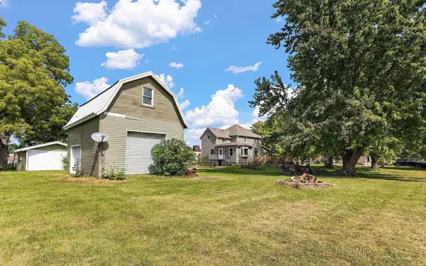 404 W Main ST, Morristown, MN 55052