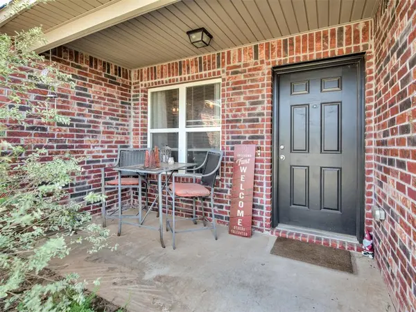 1837 Oxen LN, El Reno, OK 73036