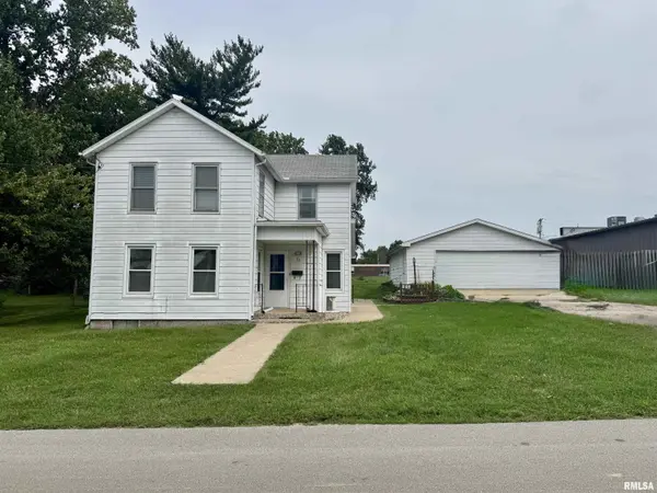 75 W VERNON ST, Farmington, IL 61531