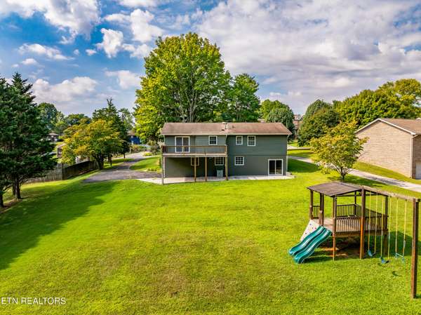 1205 Hoss Rd, Powell, TN 37849
