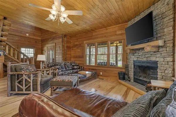 112 Settlers Point Rd, Fountain Run, KY 42133
