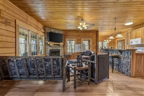 112 Settlers Point Rd, Fountain Run, KY 42133