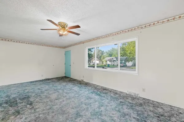 528 N 9th, Towanda, KS 67144