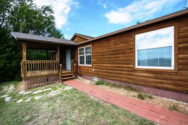 1188 150th, Hillsboro, KS 67063