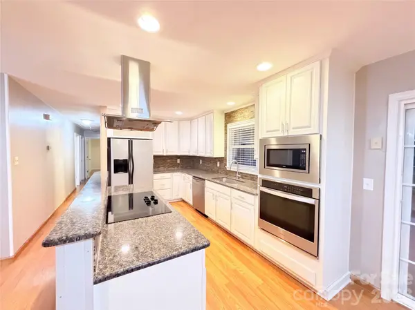 15408 Shawnee TRL, Matthews, NC 28104