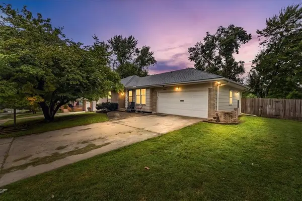 3800 S Drumm AVE, Independence, MO 64055