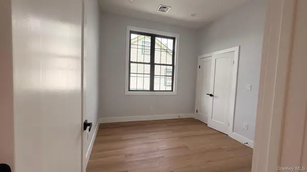 Address not disclosed, Saint Albans, NY 11412